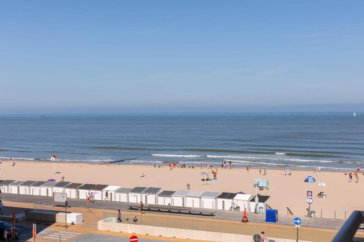 Huswell - Lovely Apartment With Lateral Sea View And Parking Oostende Exteriör bild