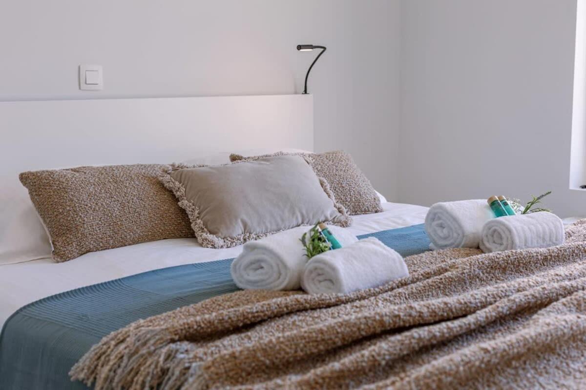 Huswell - Lovely Apartment With Lateral Sea View And Parking Oostende Exteriör bild